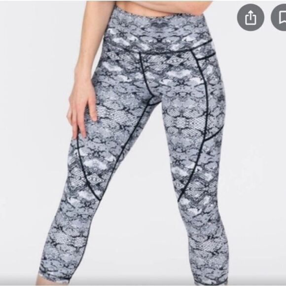 Zyia active snakeskin midi leggings 6/8 python gym workout - Picture 1 of 6